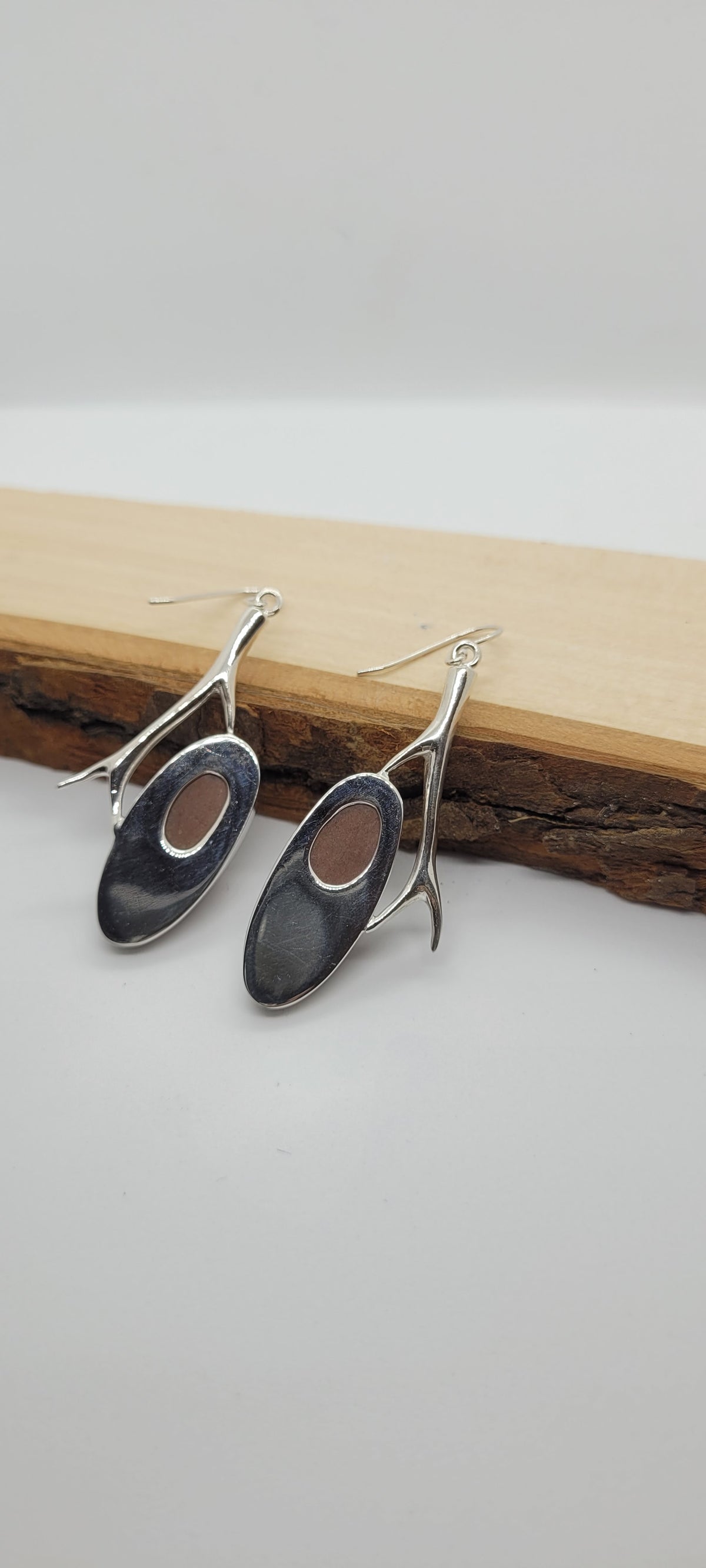 Boucles d'oreilles branches et galets de Gaspésie